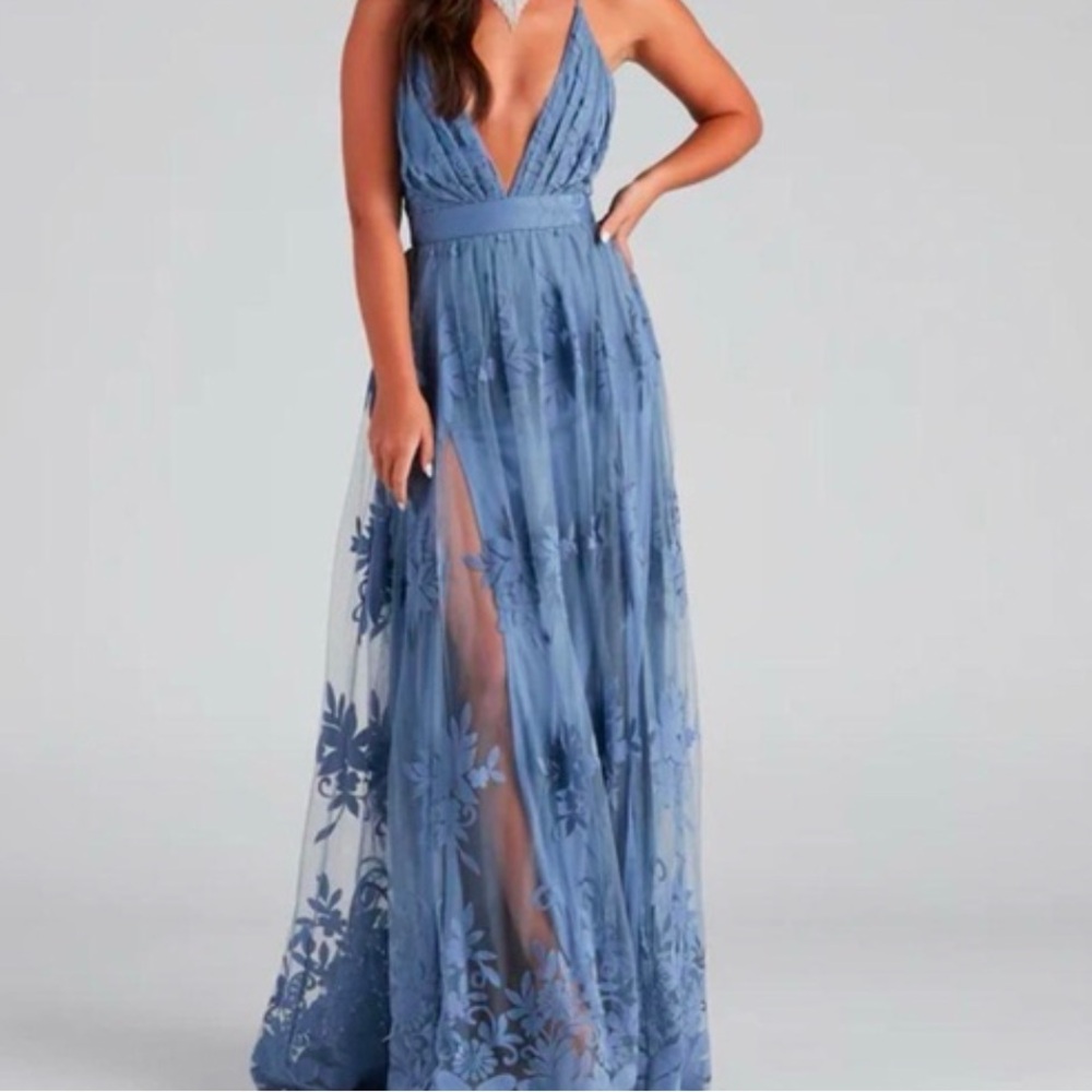 Beautiful blue Windsor dress. Very formal. Perfect for a wedding guest dress.
